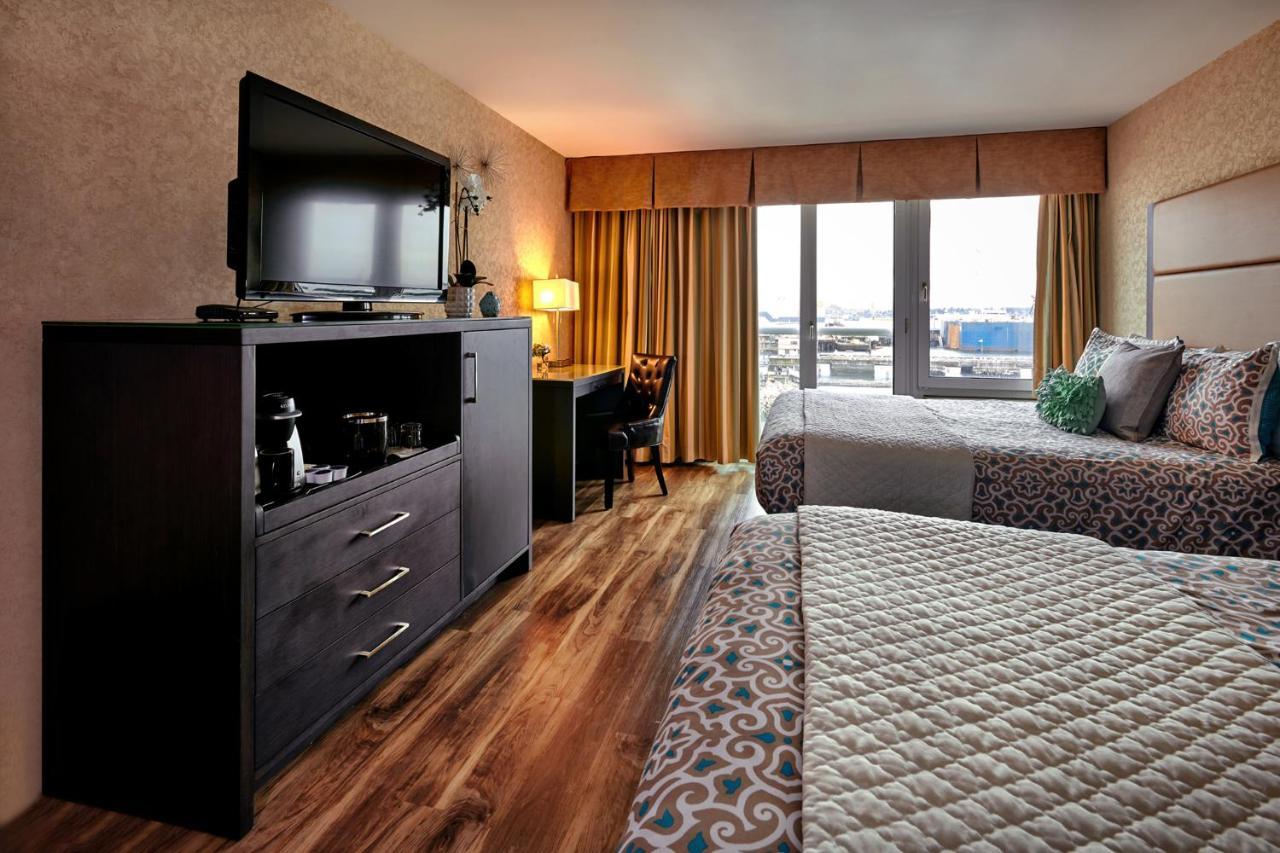 The Lonsdale Quay Hotel North Vancouver Chambre photo