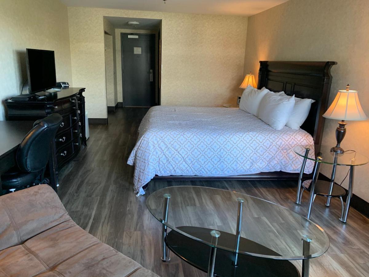 The Lonsdale Quay Hotel North Vancouver Extérieur photo