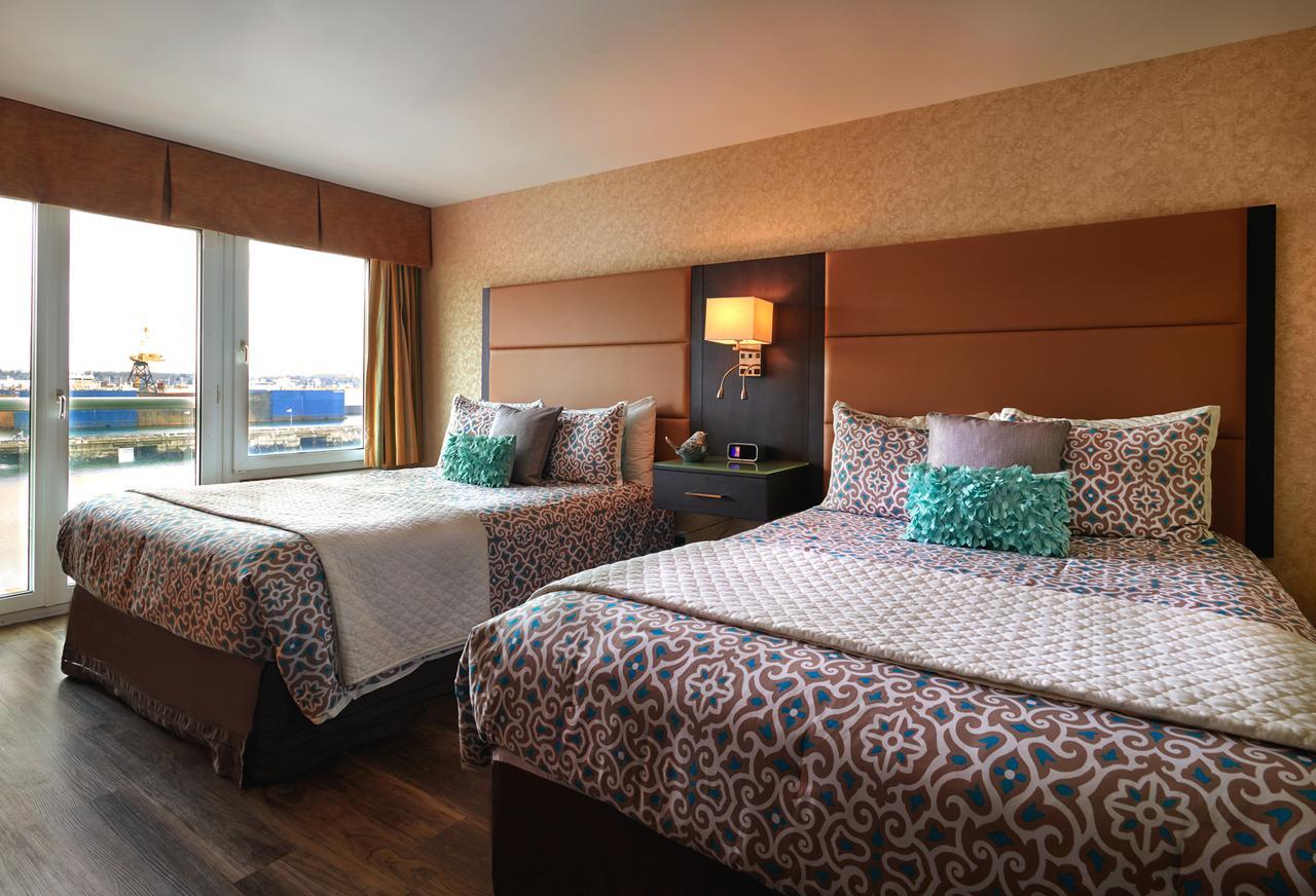 The Lonsdale Quay Hotel North Vancouver Extérieur photo