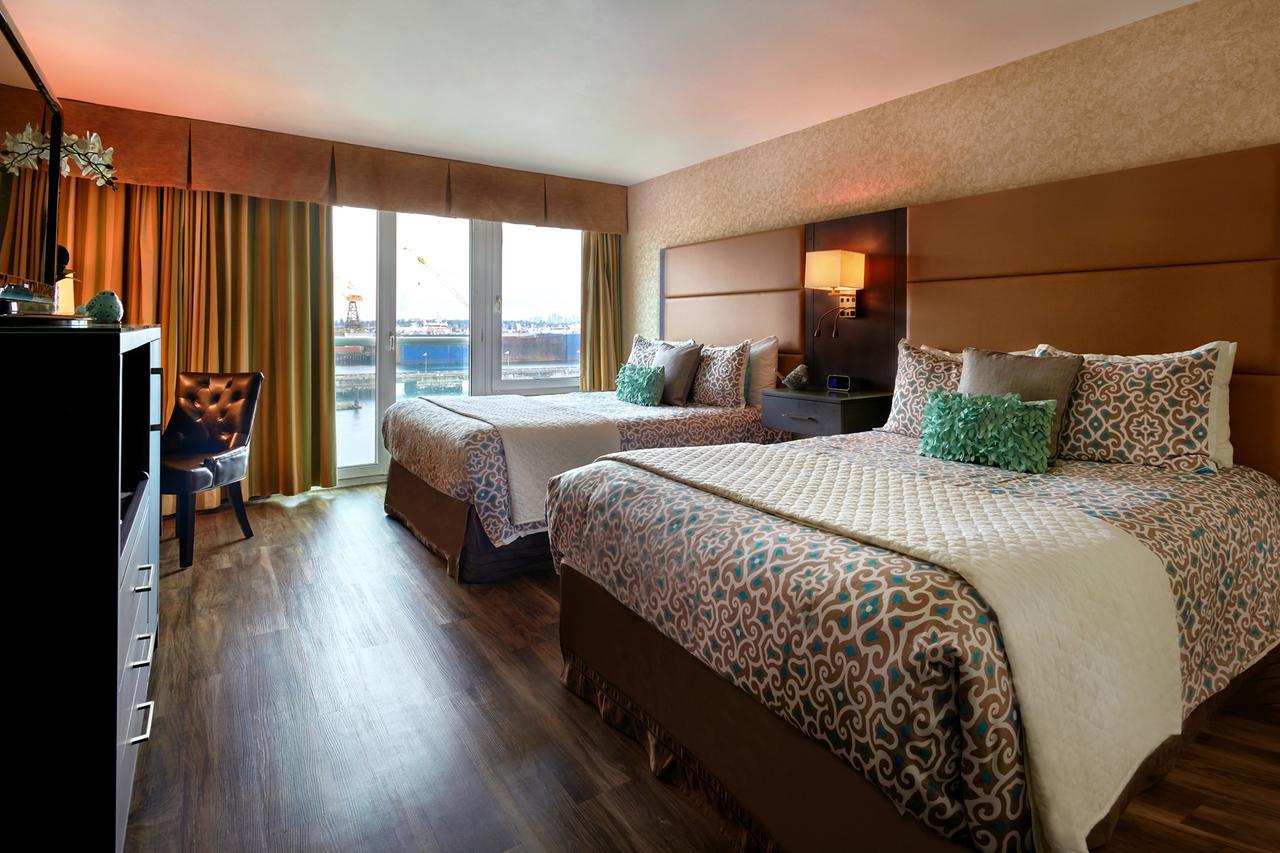 The Lonsdale Quay Hotel North Vancouver Extérieur photo